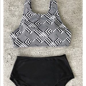 NWT Cupshe Hide and Seek Tank Bikini Set.
